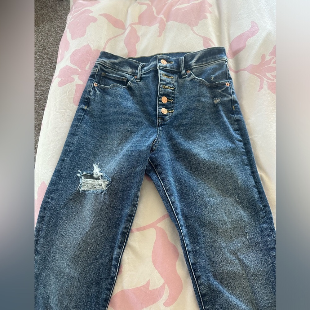 Like new Express jeans Distressed High Rise 8R
